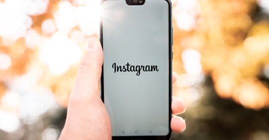 android phone launching instagram app