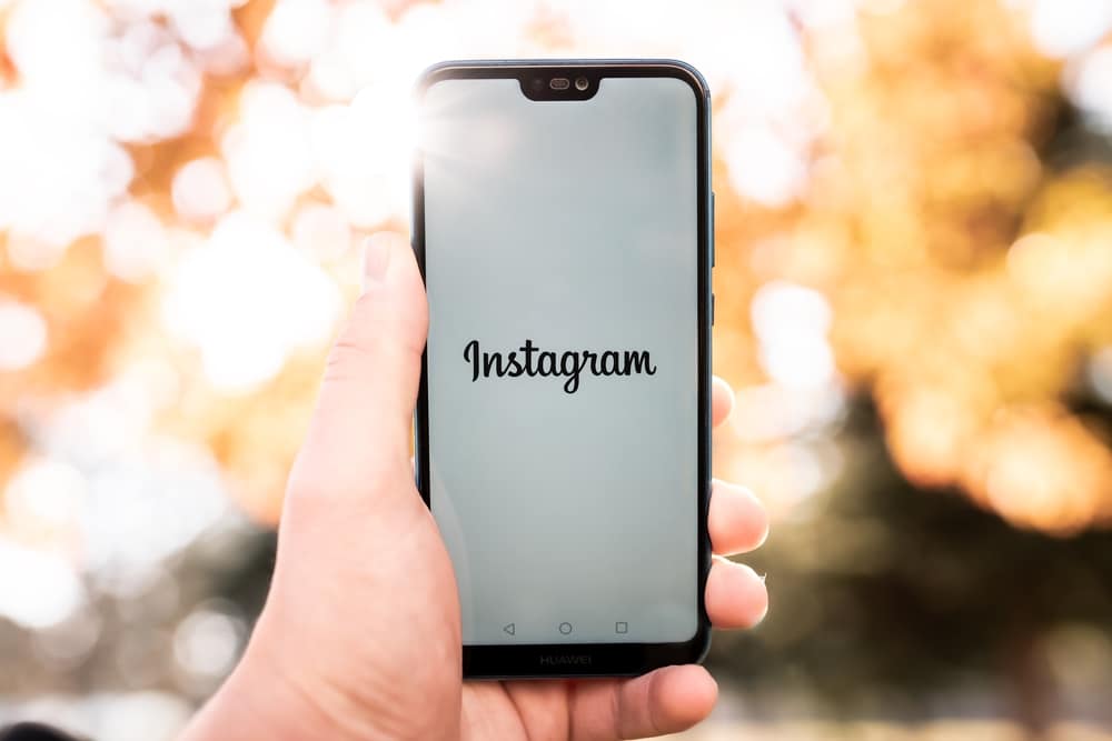 android phone launching instagram app